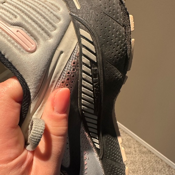 Brooks Adrenaline GT22 - Picture 7 of 8